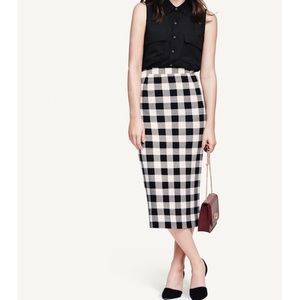 Who What Wear Target Gingham black and white skirt